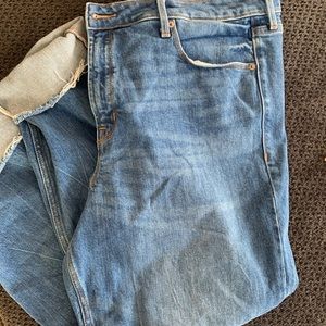 Old navy power slim straight high rise cropped